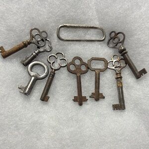 Vintage Lot of 8, hollow barrel keys